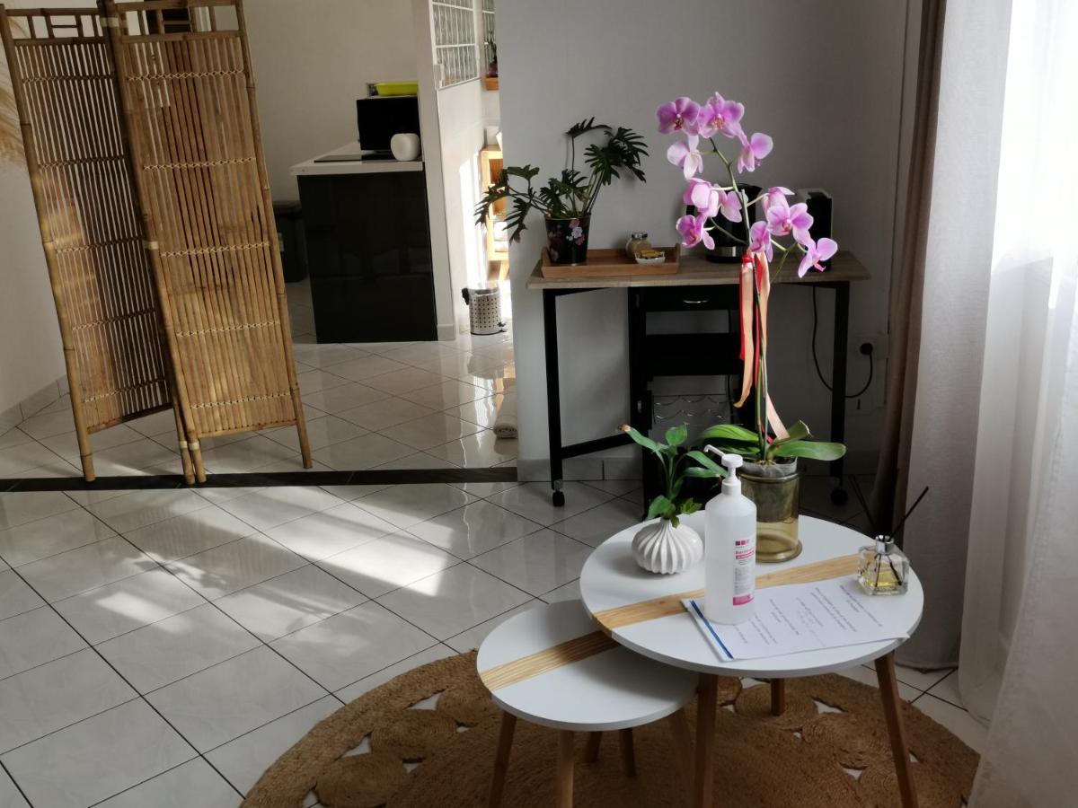 Ferienwohnung Les Sens Ciels Saint-Louis Exterior foto